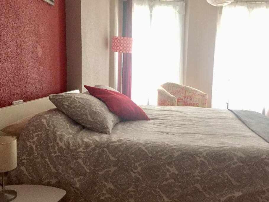 Apartamento Ayla Ayuntamiento Pamplona Luaran gambar