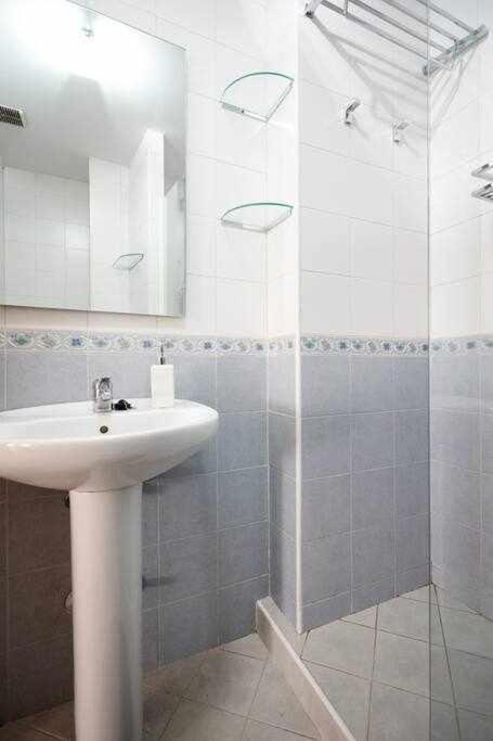 Apartamento Ayla Ayuntamiento Pamplona Luaran gambar